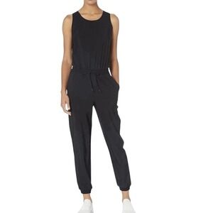 The North Face Womens Never Stop Wearing Jumpsuit Size Medium Black